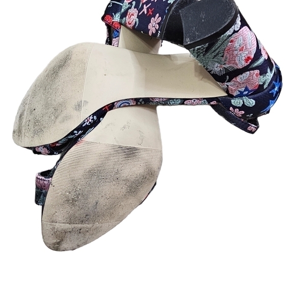 Floral Y2K embroidered navy open toe sandal heels shoes size 8.5 - Picture 11 of 13
